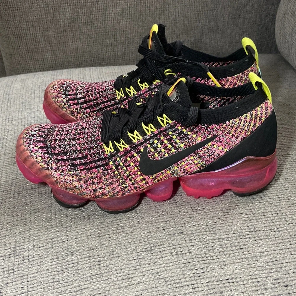 Nike Air Vapormax Flyknit 3 pink Blast Safari running shoe women’s size 6 - Picture 1 of 8